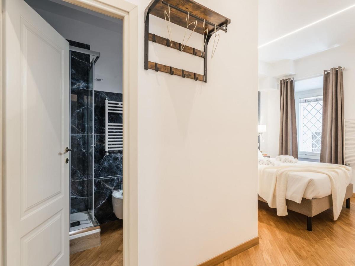 The Best Rent - Spacious Three-Bedroom Apartment Near The Colosseum Rome Exterior photo